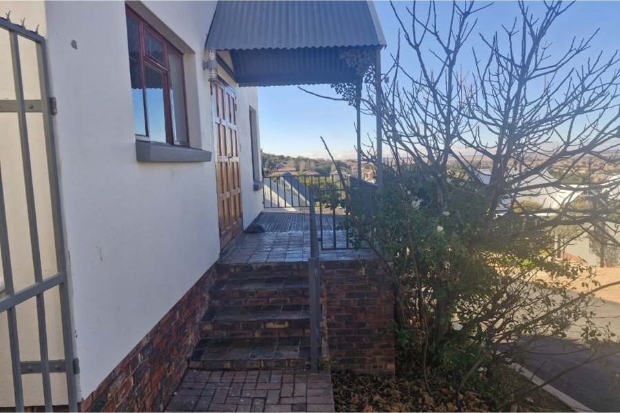 3 Bedroom Property for Sale in Wilkoppies North West